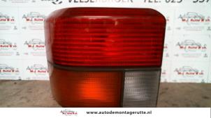 O93043 Gebruikte achterlicht links Volkswagen Transporter