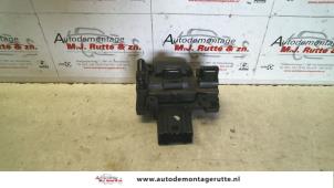 Gebruikte Elektrisch Raam Schakelaar Honda Prelude (BB) 2.0 i 16V Prijs op aanvraag aangeboden door Autodemontage M.J. Rutte B.V.