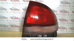 O94986 Gebruikte achterlicht rechts Mazda 626