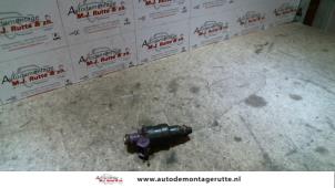 O121673 Gebruikte injector (benzine injectie) Renault Twingo