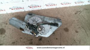 O97221 Gebruikte motor ruitenwisser achter Mitsubishi Space Star