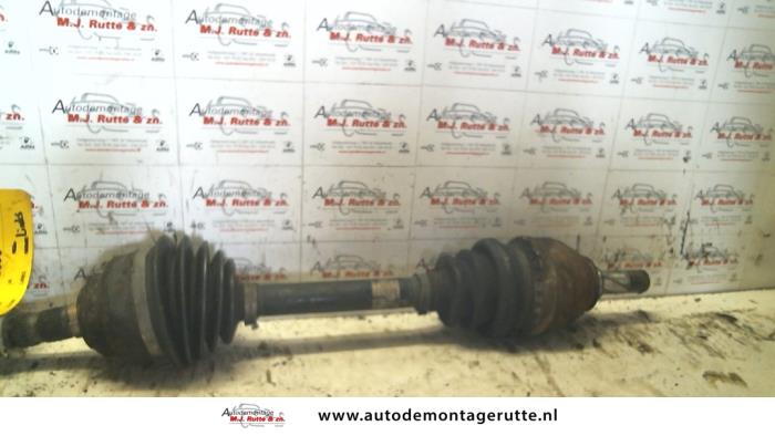 Gebruikte Homokineetas links-voor Opel Zafira O111004