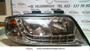 O73187 Gebruikte rechter koplamp Audi A6