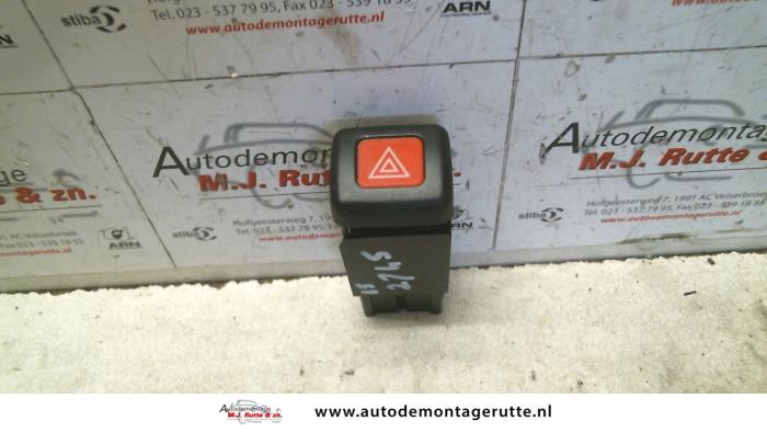 Gebruikte Alarmlicht Schakelaar Mitsubishi Space Star O104541