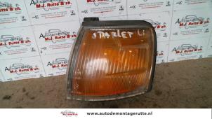 O76145 Gebruikte knipperlicht links Toyota Starlet