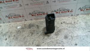O115701 Gebruikte ruitensproeierpomp voor Toyota Starlet