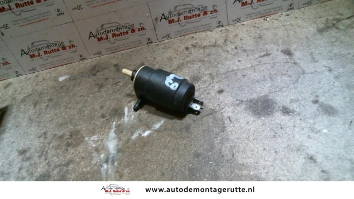 Gebruikte Ruitensproeierpomp voor Fiat Punto O115248
