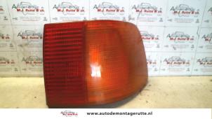 O94257 Gebruikte achterlicht rechts Audi 100