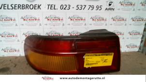 O93437 Gebruikte achterlicht links Kia Sephia