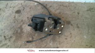 O83151 Gebruikte slotmechaniek portier 4deurs links-voor Renault Espace