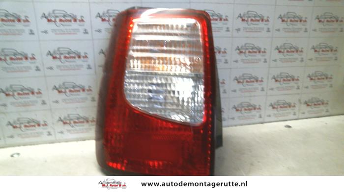 Gebruikte Achterlicht links Kia Joice O93447