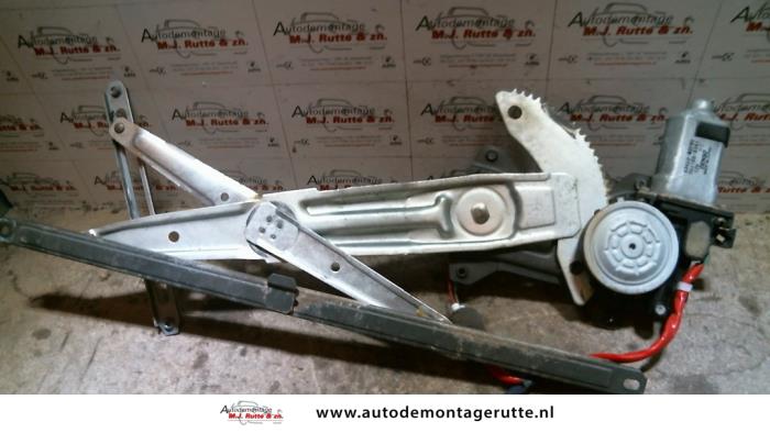 Gebruikte Raammechaniek 2Deurs rechts-voor Suzuki Baleno O78941