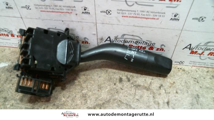 Gebruikte Schakelaar Ruitenwisser Mazda Demio O103410
