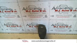 O106759 Gebruikte verwarmingsschakelaar achterruit Lancia Lybra