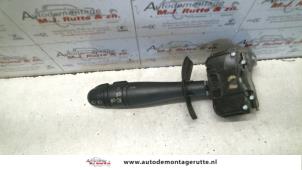 O101973 Gebruikte schakelaar richtingaanwijzer Renault Megane Scenic