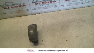 O107966 Gebruikte ruit schakelaar elektrisch Renault Twingo