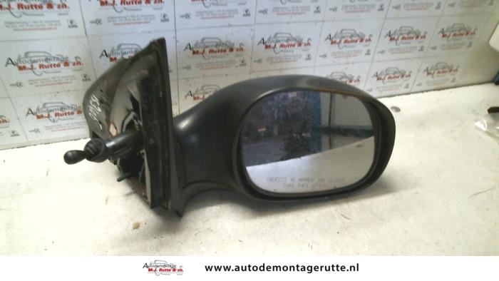 Gebruikte Buitenspiegel rechts Kia Carnival O87364