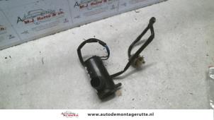 O115360 Gebruikte ruitensproeierpomp voor Kia Carnival