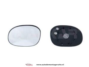 Nieuwe Spiegelglas links Citroen C3 Prijs € 12,50 Inclusief btw aangeboden door Autodemontage M.J. Rutte B.V.