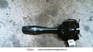 O102094 Gebruikte pinker schakelaar Mitsubishi Space Runner
