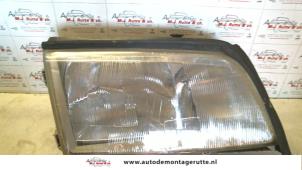 O73309 Gebruikte rechter koplamp Mercedes C-Klasse