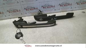 O79655 Gebruikte portiergreep 2deurs links Volkswagen Polo