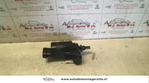 O115525 Gebruikte ruitensproeierpomp voor Renault Twingo