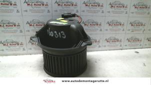 O130251 Gebruikte chaufage ventilatiemotor Renault Scenic
