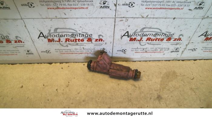 Gebruikte Injector (benzine injectie) Ford Fiesta O121239