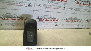 O108138 Gebruikte elektrisch raam schakelaar Volvo S80