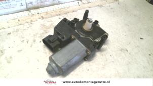 O89794 Gebruikte raammotor portier Audi A4
