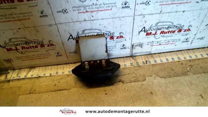 Gebruikte Kachel Weerstand Kia Carens O131026