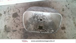 O74646 Gebruikte koplamphuis links Citroen 2CV