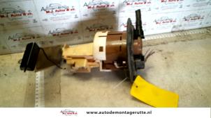 O121090 Gebruikte brandstofpomp elektrisch Toyota Yaris