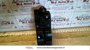 O109393 Gebruikte combischakelaar ramen Mitsubishi Space Runner