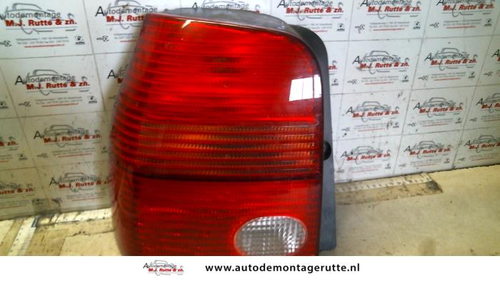 Gebruikte Achterlicht links Volkswagen Lupo O92937
