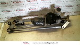 O118776 Gebruikte ruitenwismotor+mechaniek Mazda Premacy