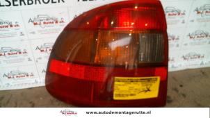 O92798 Gebruikte achterlicht links Opel Astra