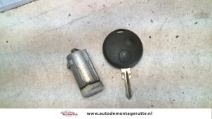 O114249 Gebruikte sleutel+contactslot Smart Fortwo