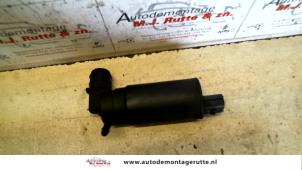 O115698 Gebruikte ruitensproeierpomp voor Toyota Corolla