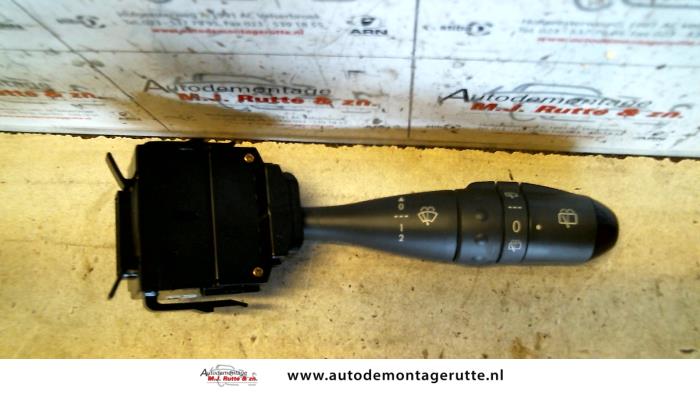 Gebruikte Schakelaar Ruitenwisser Smart Forfour O103589