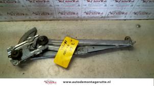 O78950 Gebruikte ruitmechaniek 2deurs rechts-voor Toyota Starlet