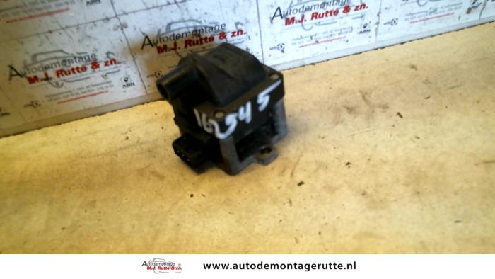Gebruikte Bobine Volkswagen Polo O126550
