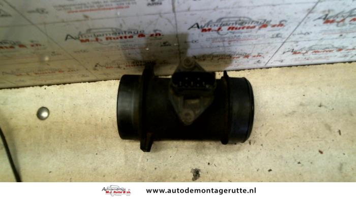 Gebruikte Luchtmassameter Mercedes C-Klasse O115902