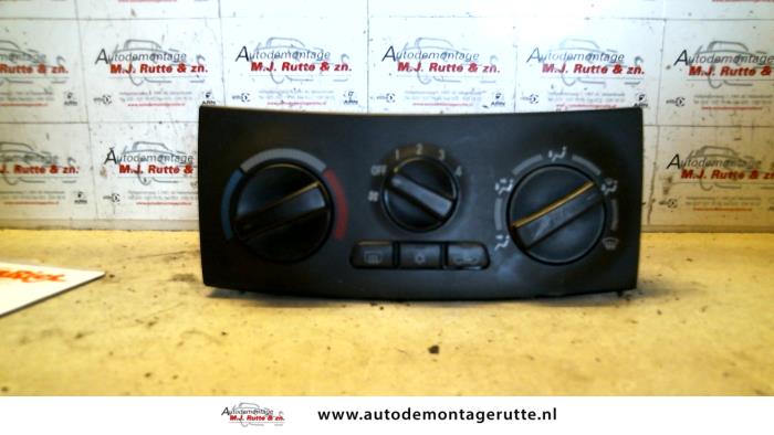 Gebruikte Kachel Bedieningspaneel Mitsubishi Space Star O100725