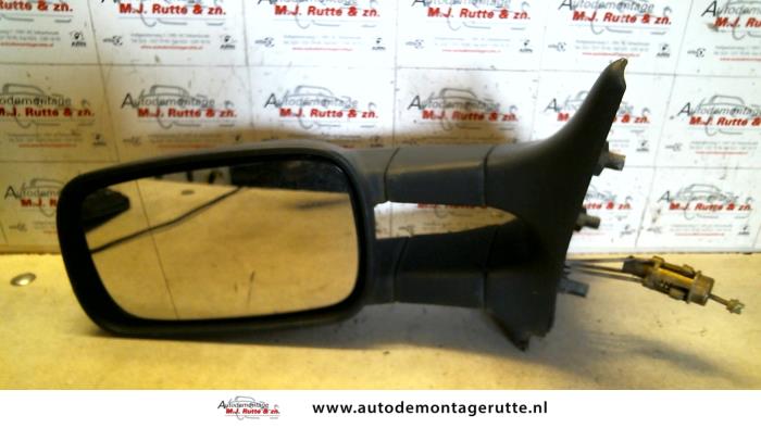 Gebruikte Buitenspiegel links Seat Inca O85668
