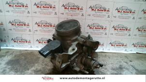 O122911 Gebruikte gasklephuis Nissan Micra