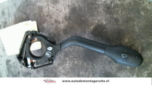 O103346 Gebruikte schakelaar ruitenwisser Volkswagen Golf