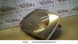 O75612 Gebruikte pinker links Volkswagen Passat
