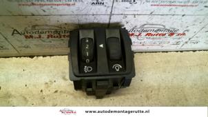 O98625 Gebruikte schakelaar koplamp ihv Renault Twingo
